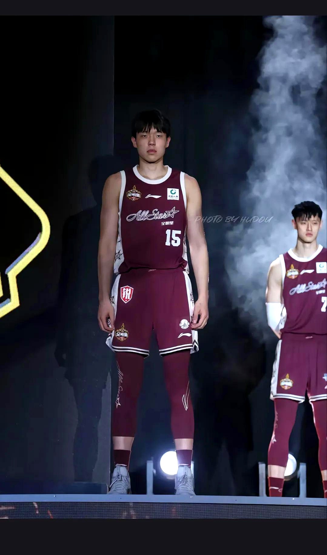 青岛更新杨瀚森特训！NBA级教练一对一强化投篮，好性格助力融入的简单介绍