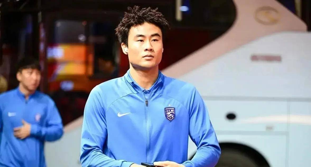 关于山东泰山3-1武汉三镇！助理教练回应，巴西籍前锋表态，央视直播的信息