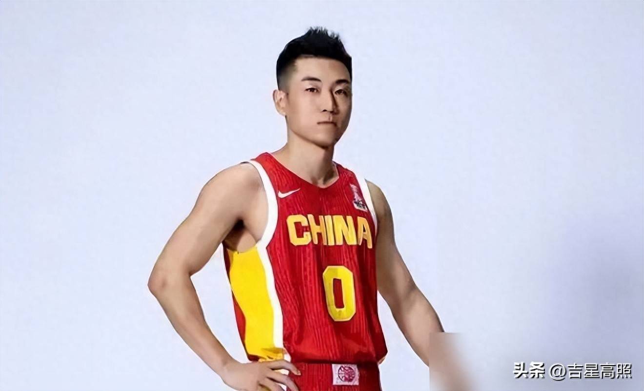 亚预赛-中国男篮101-53大胜关岛曾凡博14+8的简单介绍